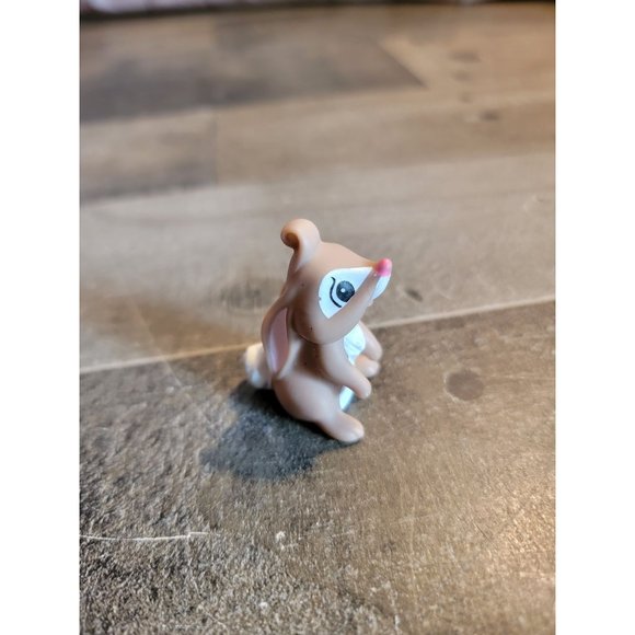 Disney bunny rabbit hare toy figure - Picture 3 of 6